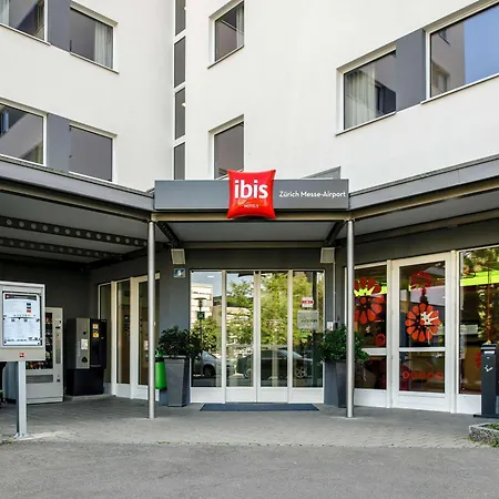 Hotel Ibis Messe Airport 3*