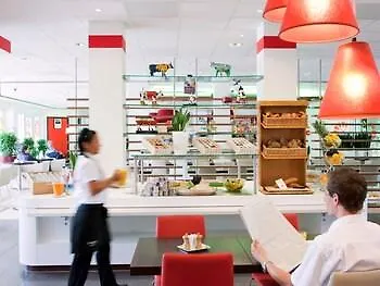 Hotel Ibis Messe Airport 3*