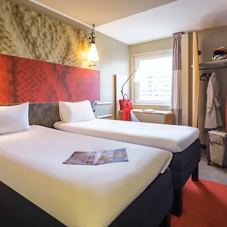 Otel Ibis Messe Airport Zürih