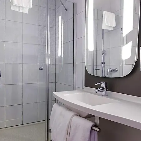 Ibis Messe Airport 3*
