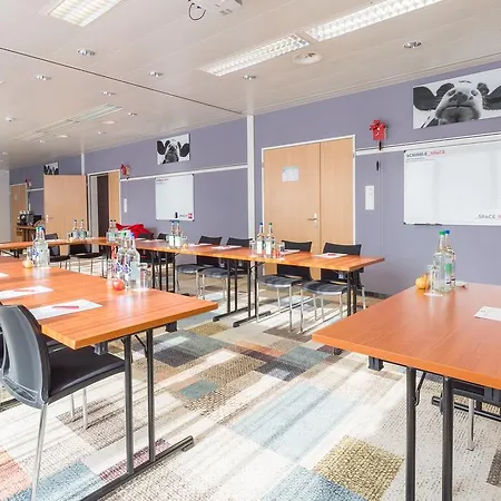 イビス メッセ エアポート ホテル