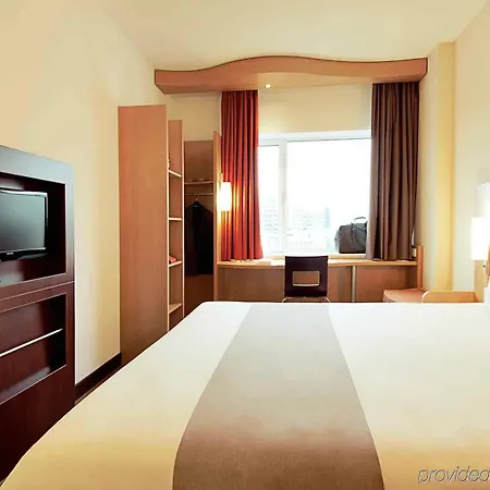 Ibis Messe Airport Hotel 3*