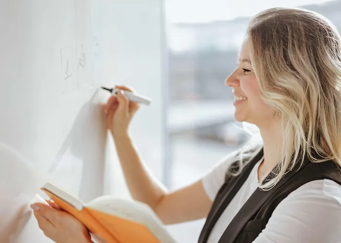 Отель Ibis Messe Airport 3*