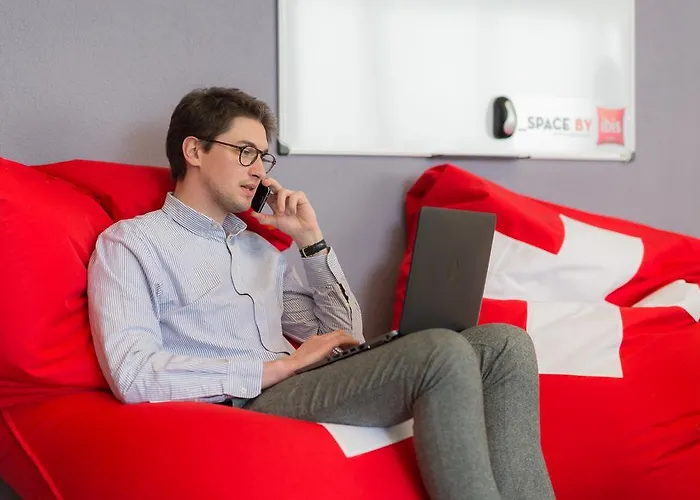 Отель Ibis Messe Airport 3*