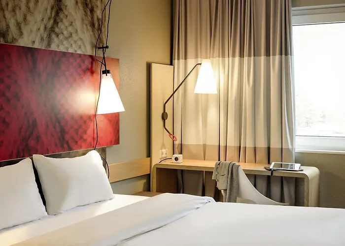 Отель Ibis Messe Airport