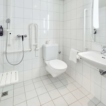 Ibis Messe Airport 3* Zurich